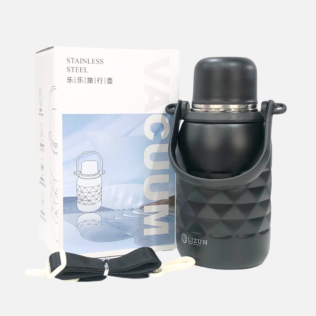 LIZUN VACCUM BOTTLES IN 3 COLOURS 900ML