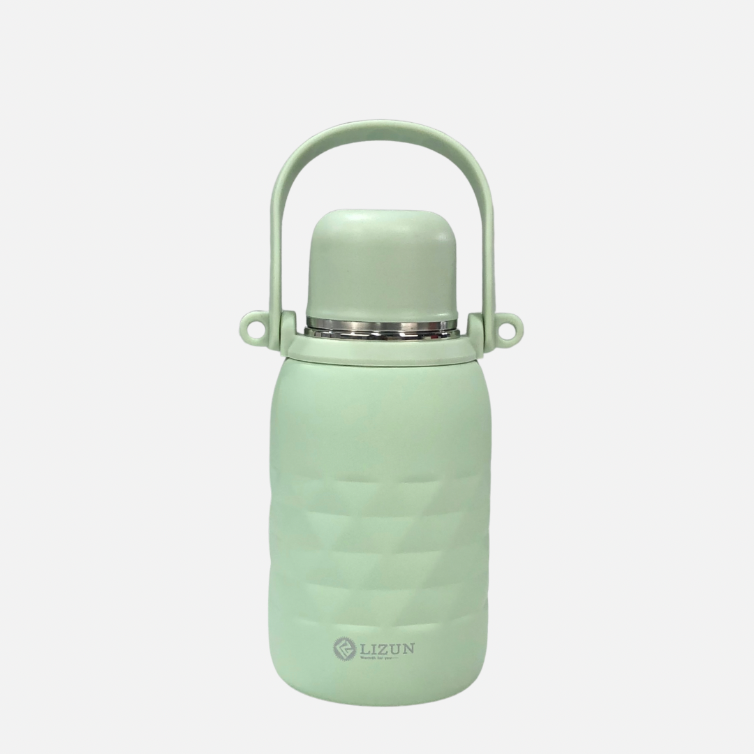 LIZUN VACCUM BOTTLES IN 3 COLOURS 900ML